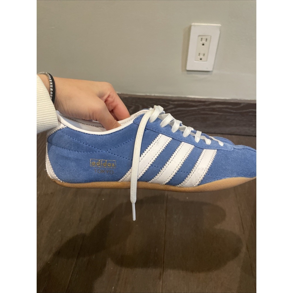 adidas Women’s Light Blue and White Suede Athletic Shoes - Picture 4 of 7